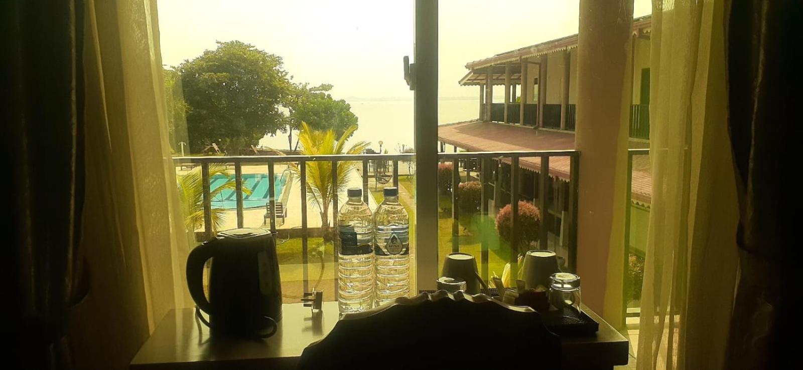 Nilakma Lagoon Negombo Kültér fotó