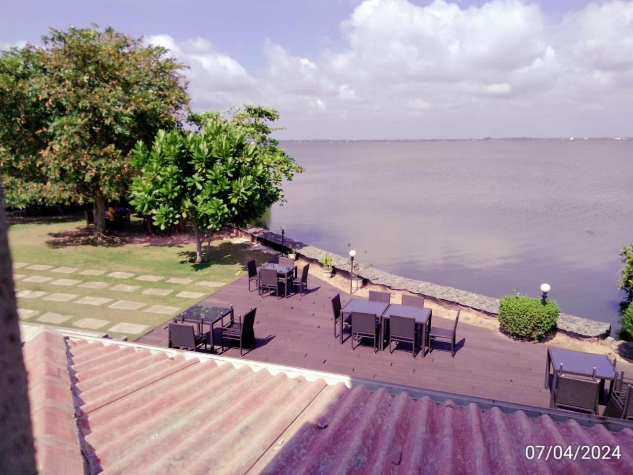 Nilakma Lagoon Negombo Kültér fotó